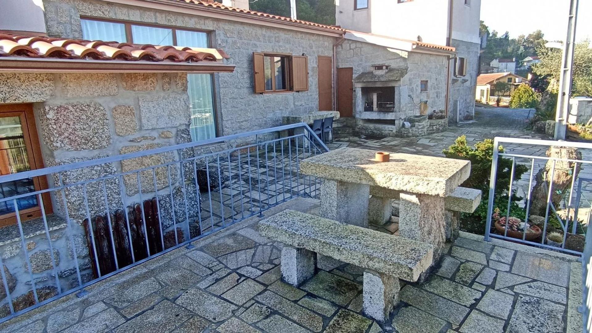Casa Da Lage - T1 Com Piscina Privada - Geres Buitenkant foto